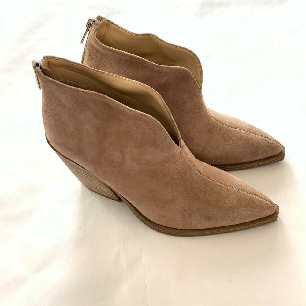 SOLD!NWOB! Vince Camuto Taupe Suede Ginsel Bootie - Picture 3 of 7